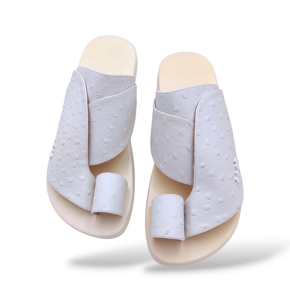 حذاء شرقي ابيض جلد نعام