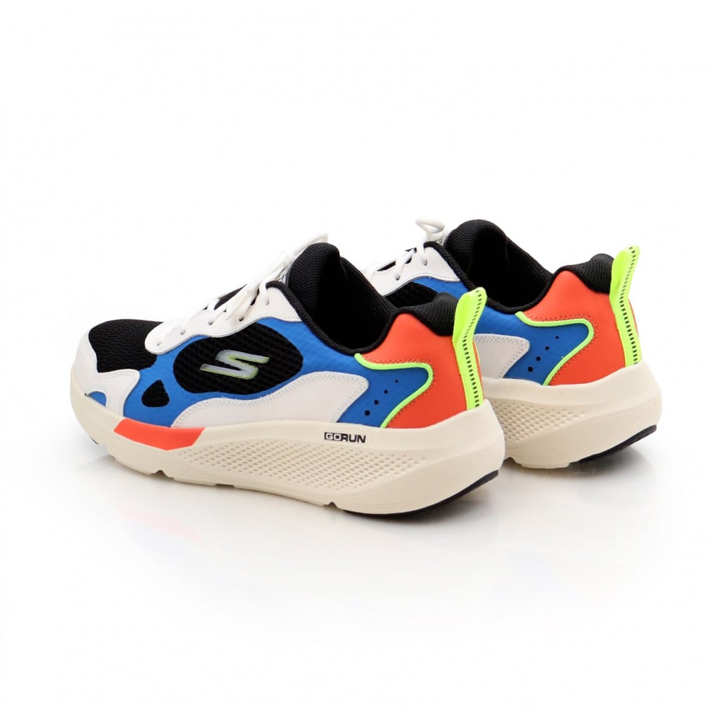 حذاء اسكتشرز شبابي