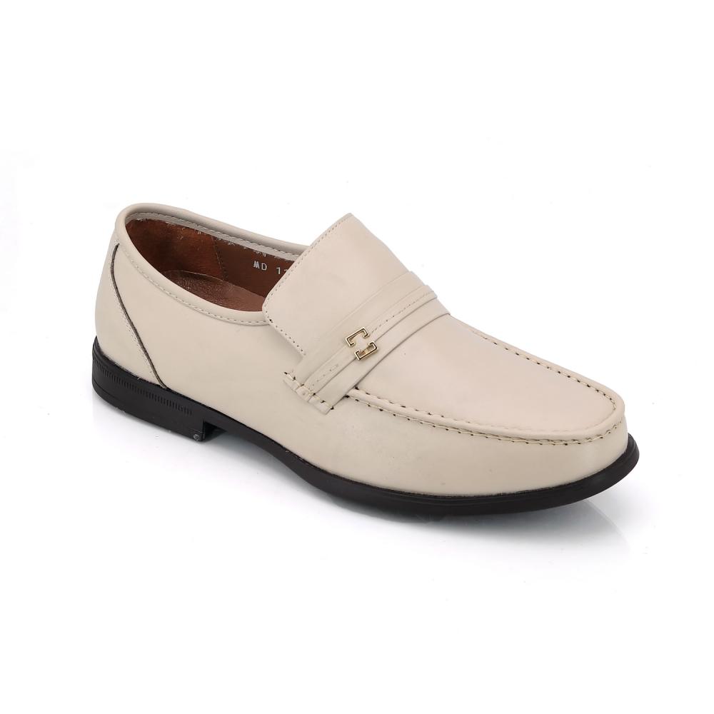 حذاء رسمي كلاسيك.