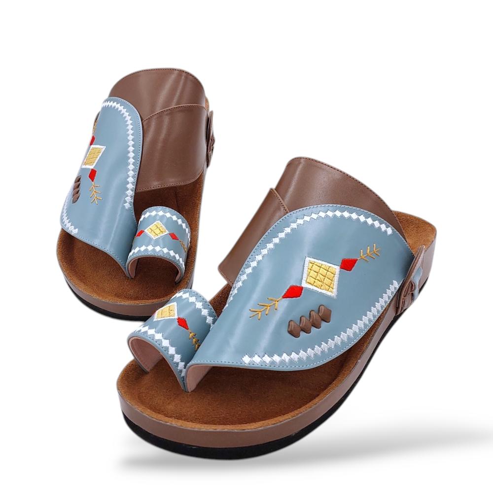 حذاء شرقي طبي مطرز  سماوي