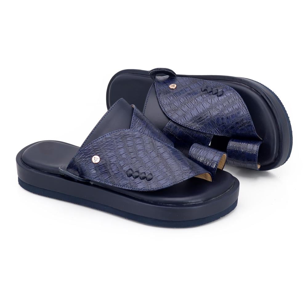 حذاء شرقي كحلي