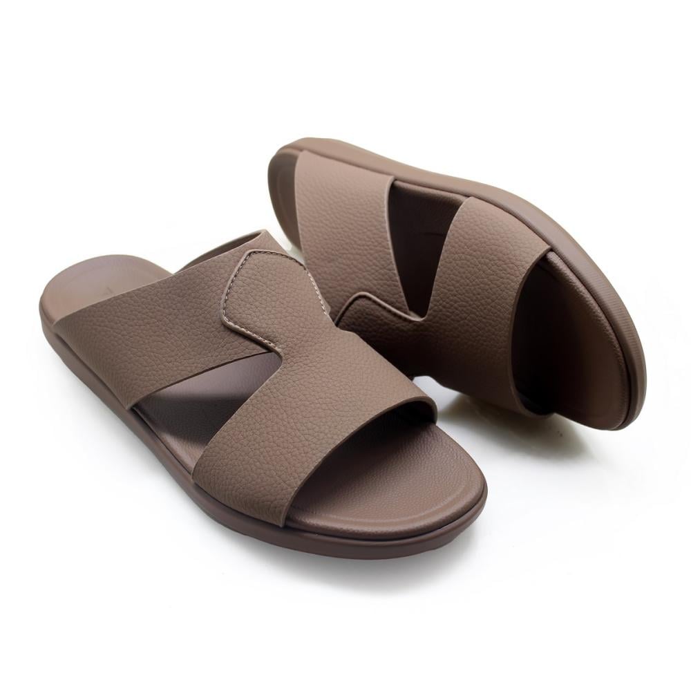 حذاء شرقي خليجي طبي