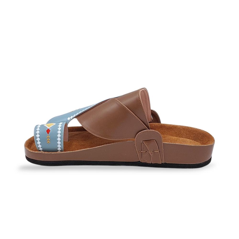 حذاء شرقي طبي مطرز  سماوي