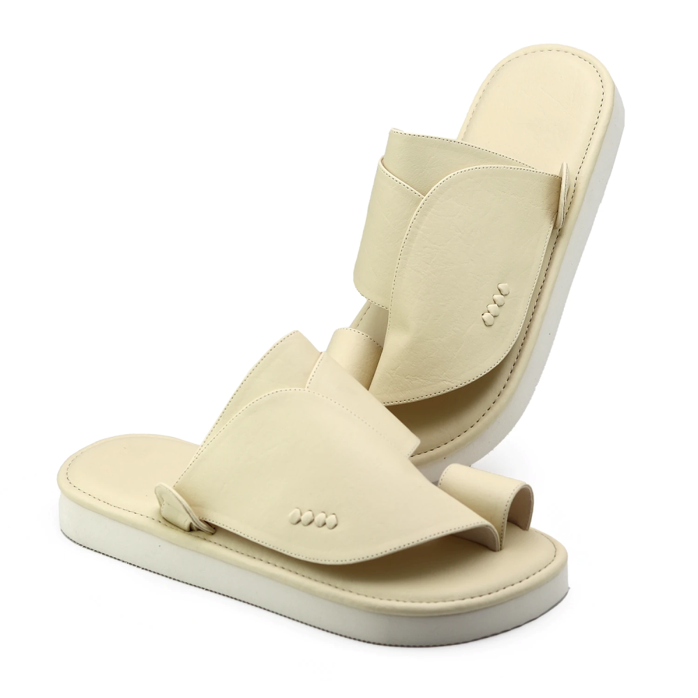 حذاء شرقي ساده ارضيه دبل بيج فاتح