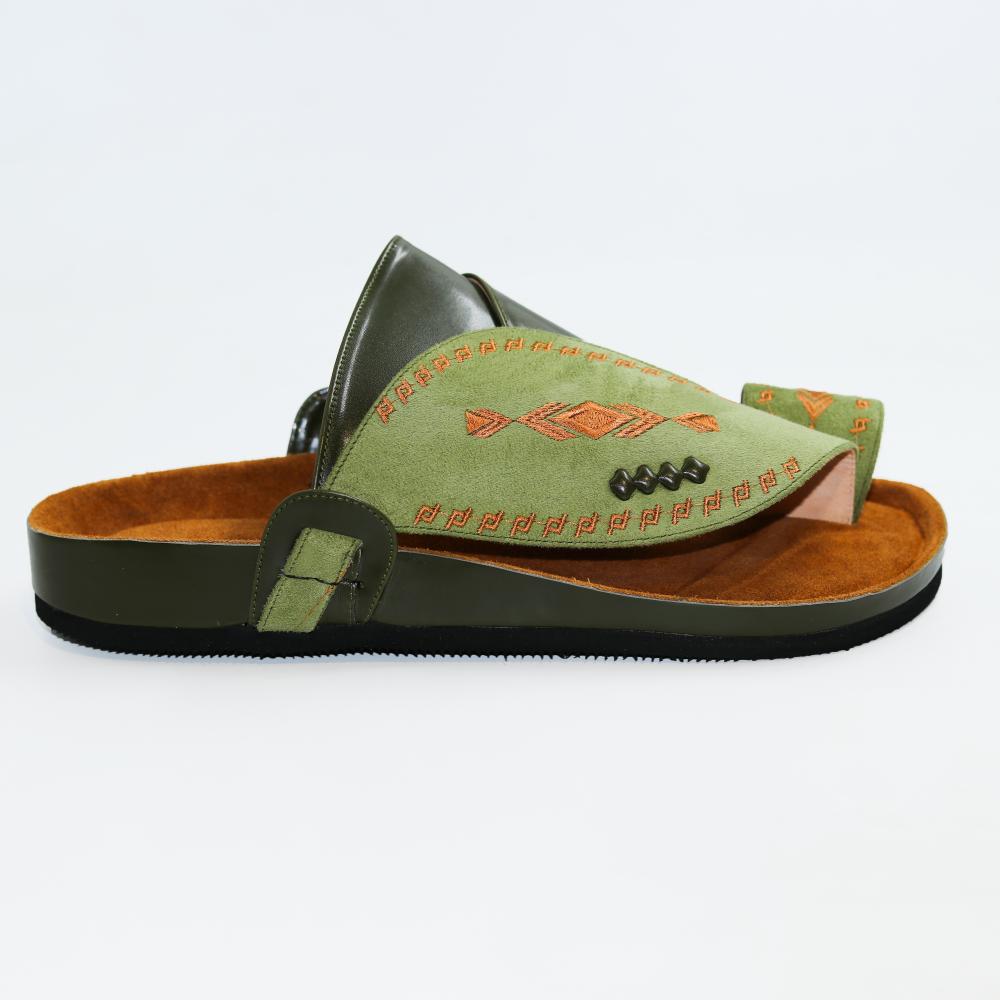 حذاء شرقي طبي مخمل زبتي