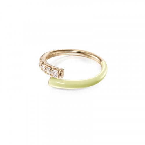 Light yellow ring