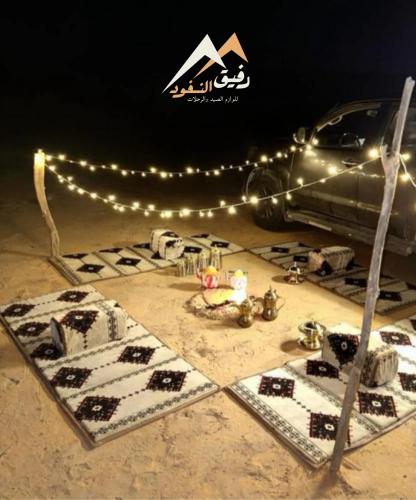 طقم مدات نقش نجدي بيج (مبطنه)