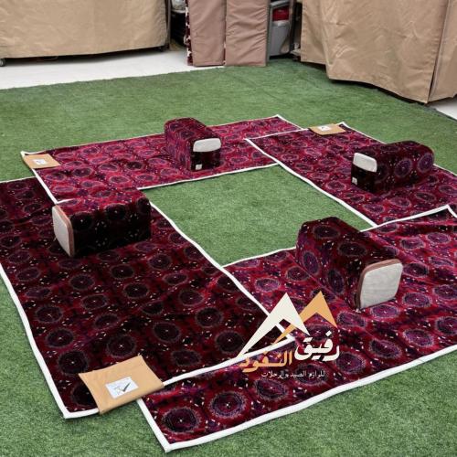 طقم مدات تركية وذفه مطرز ب٣نقشات