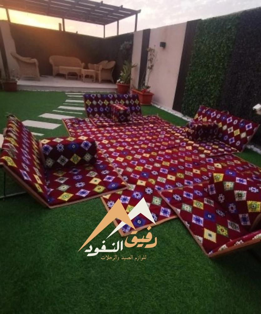 طقم الجلسة 8 اشخاص (احمر سوري عنابي) )