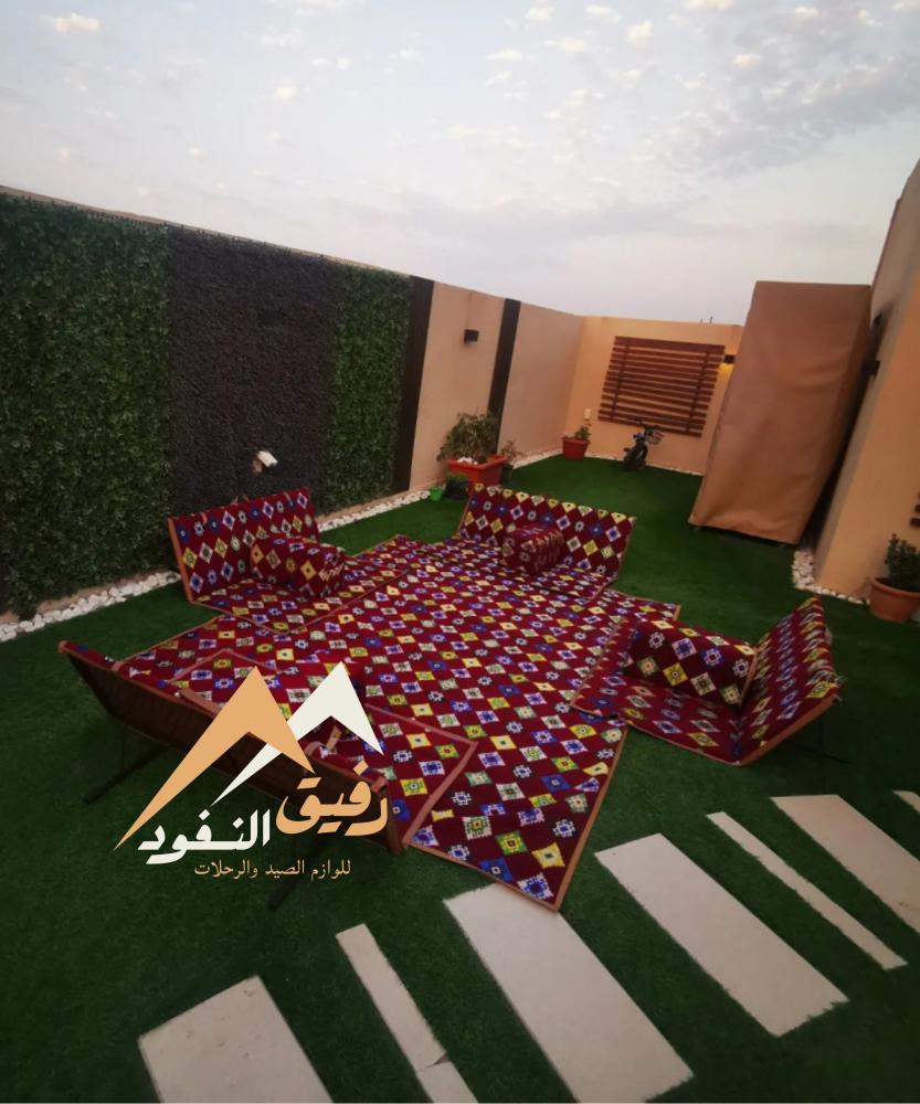 طقم الجلسة 8 اشخاص (احمر سوري عنابي) )