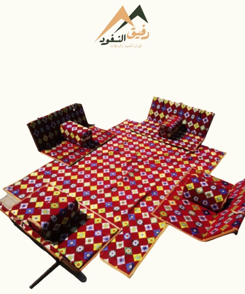 طقم الجلسة 8 اشخاص (احمر سوري عنابي) )