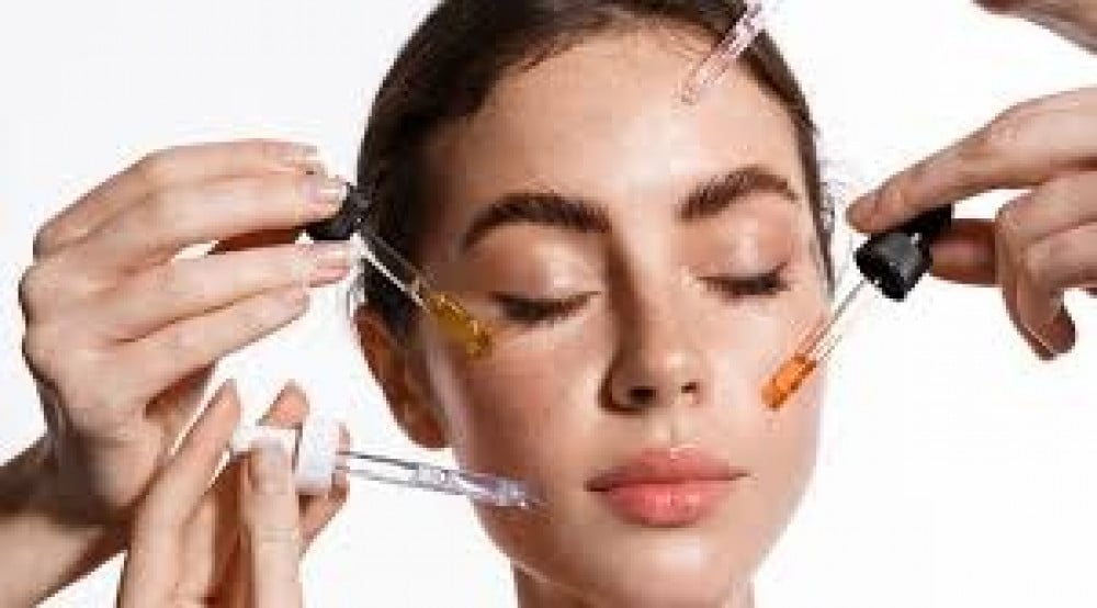 تجنب استخدامها مع سيروم فيتامين سي؟