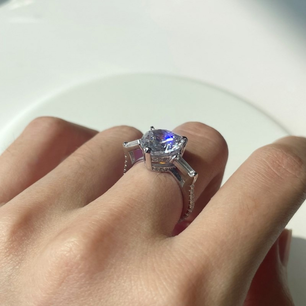 Diamond heart CZ ring