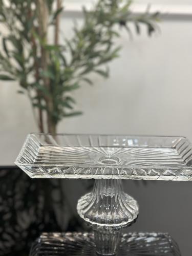 صحن تقديم بقاعده