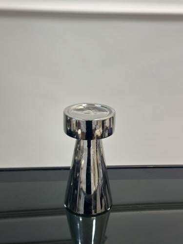 شمعدان زجاج فضي