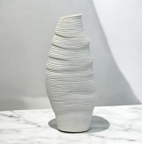 فازة سيراميك ابيض