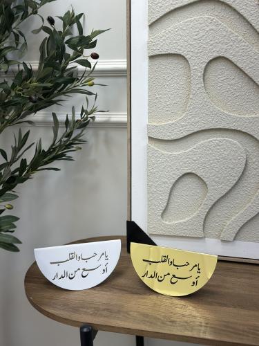 استاند اكريليك