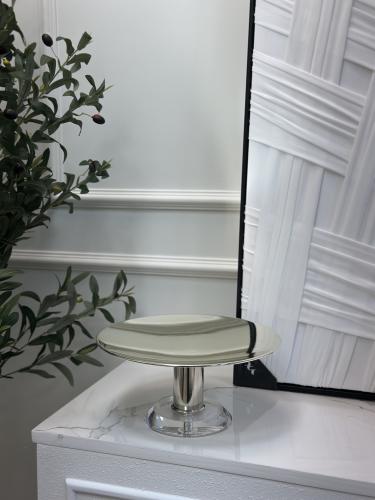 صحن تقديم بقاعدة كرستال