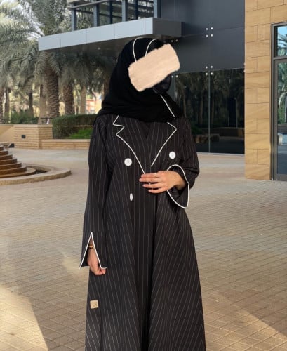 عباية كريب كتان اسود