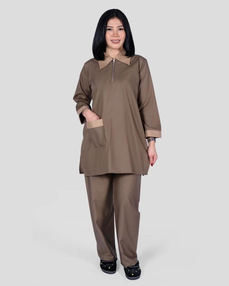 طقم عاملة بسحاب بني