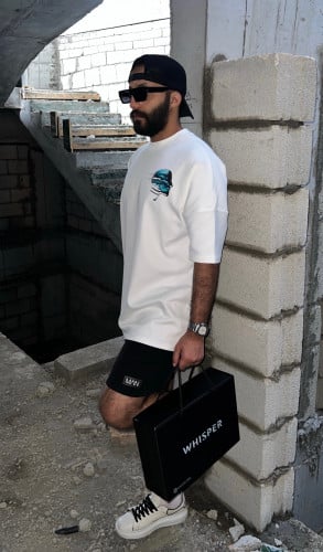 WHITE T-SHIRT OVER SIZE