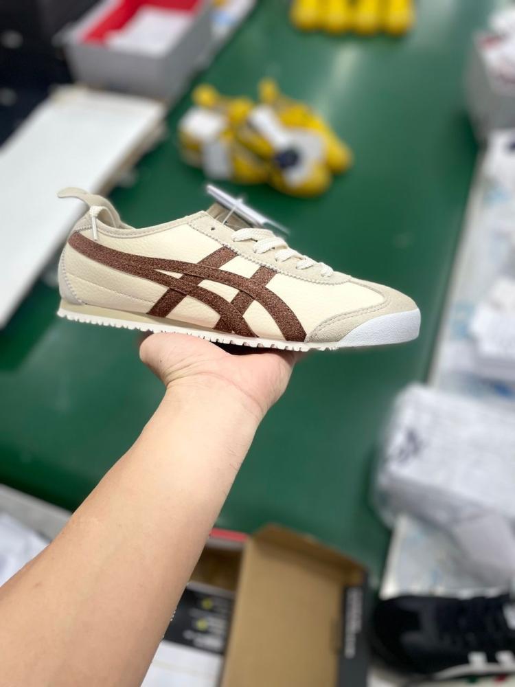 Onitsuka Tiger Mexico 66 Beige Suede Brown Titanium Sneakers