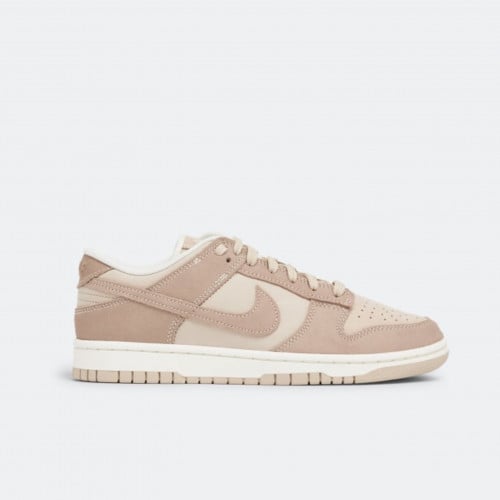 "Nike Women's Dunk Low SE "Sanddrift