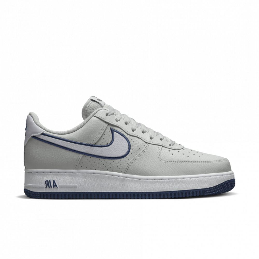 MEN S NIKE AIR FORCE 1 07 LOW CASUAL SHOES Titanium Sneakers