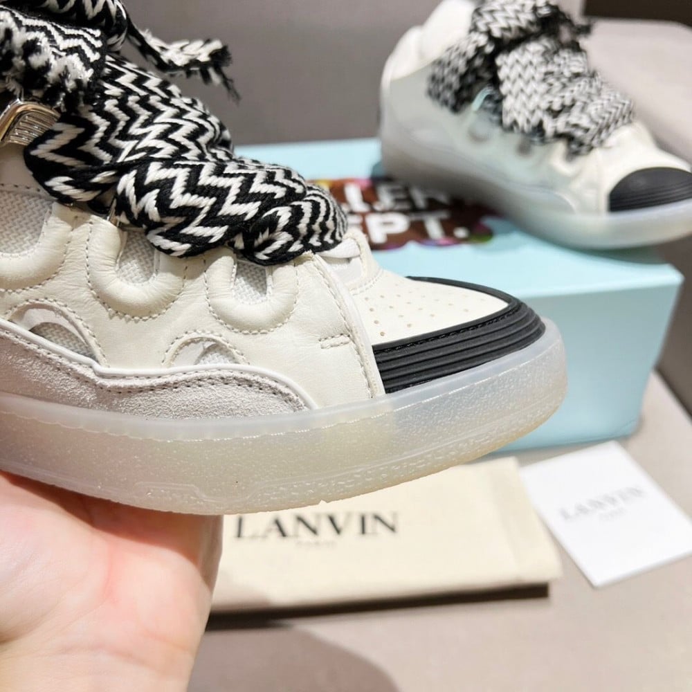 Lanvin curb