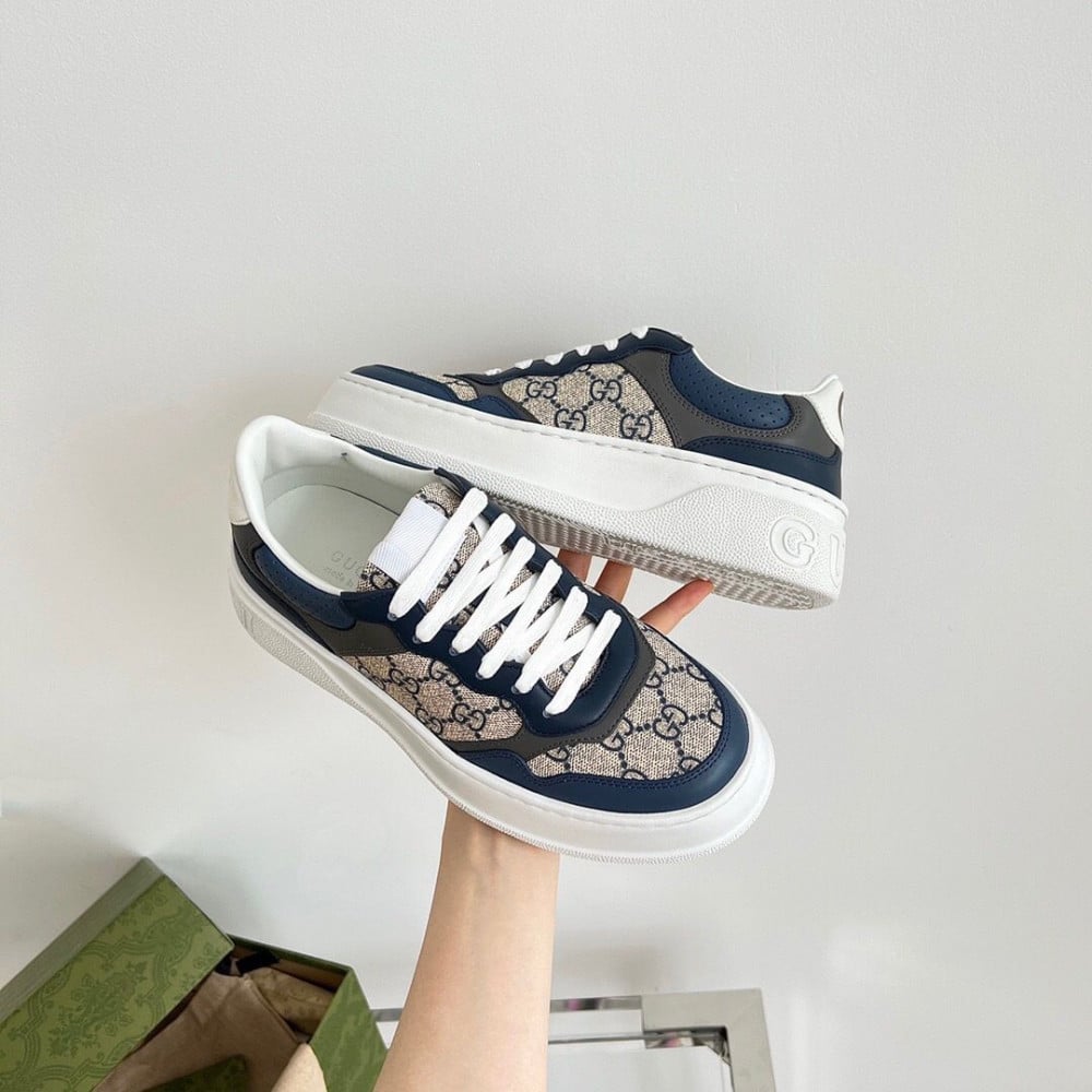 Gucci GG Supreme