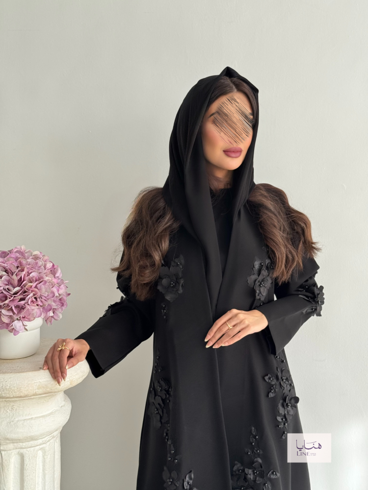 عباية انجاز قماش كريب الاناقة مزين بورد