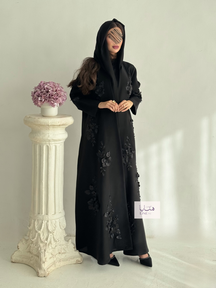 عباية انجاز قماش كريب الاناقة مزين بورد