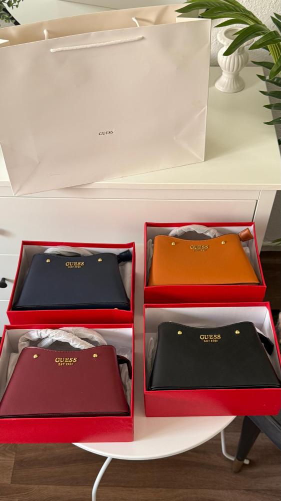 Guess Handbag Kildare Village Guess Pink Handbags Ireland 2025 - Main Image