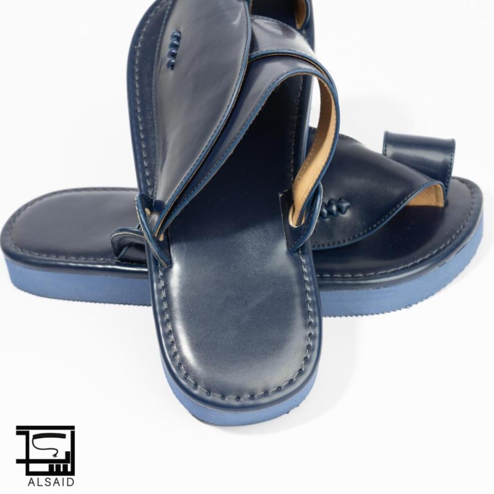 حذاء شرقي M/48