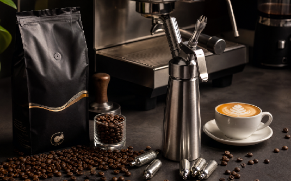 تشكيلة احترافية من حبوب قهوة Marcafe، كبسولات غاز كريمة Mosa،