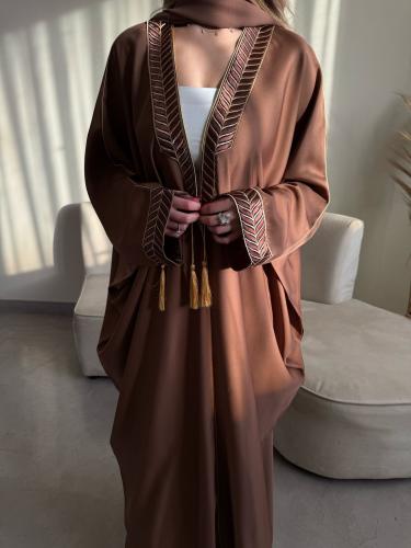Caramel Twist Bisht