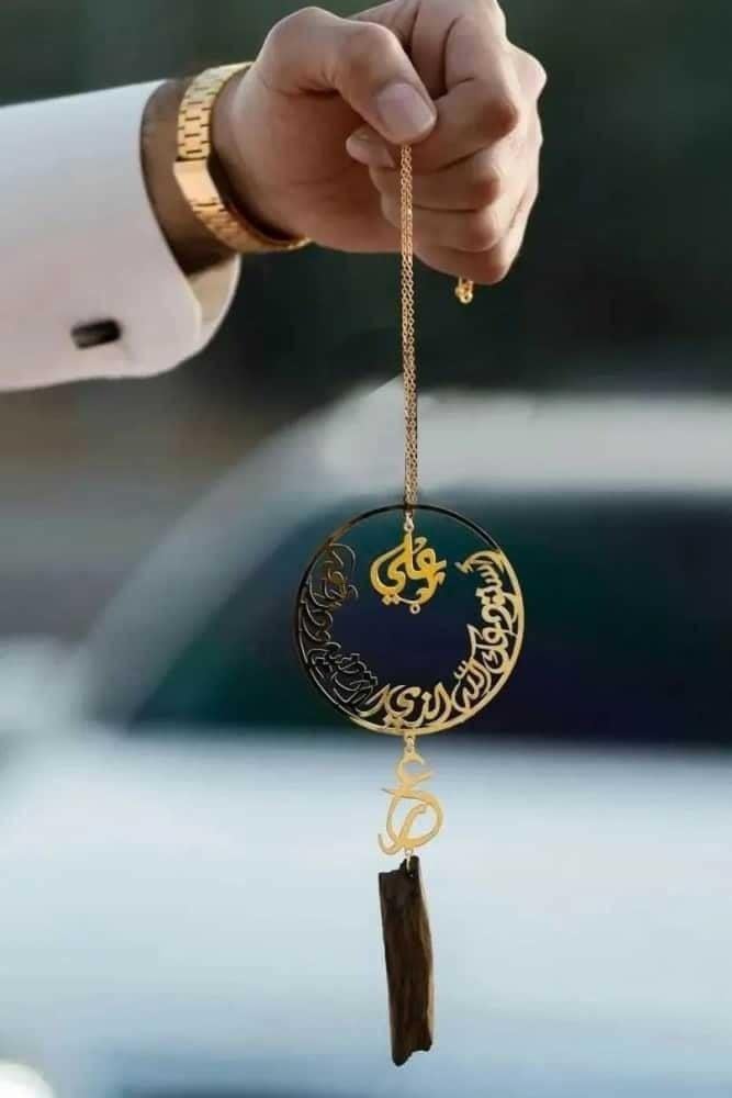 تعليقة سيارة كسرة العود