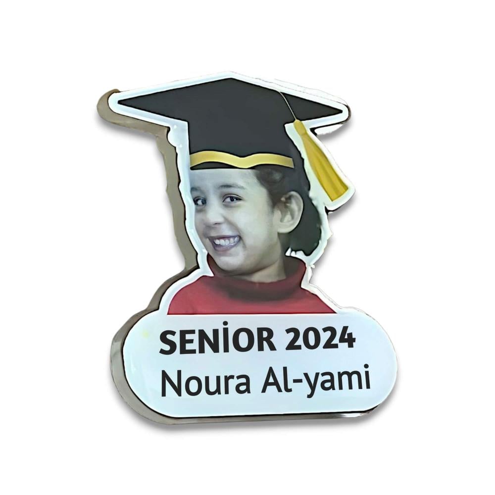 الأصيل بروشز  بروش تخرج مميز بتصميم مخصص واسم التخرج لعام 2025