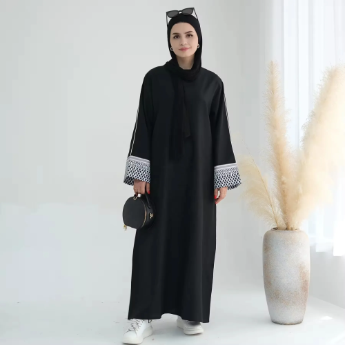 ملابس إسلامية محتشمة للنساء