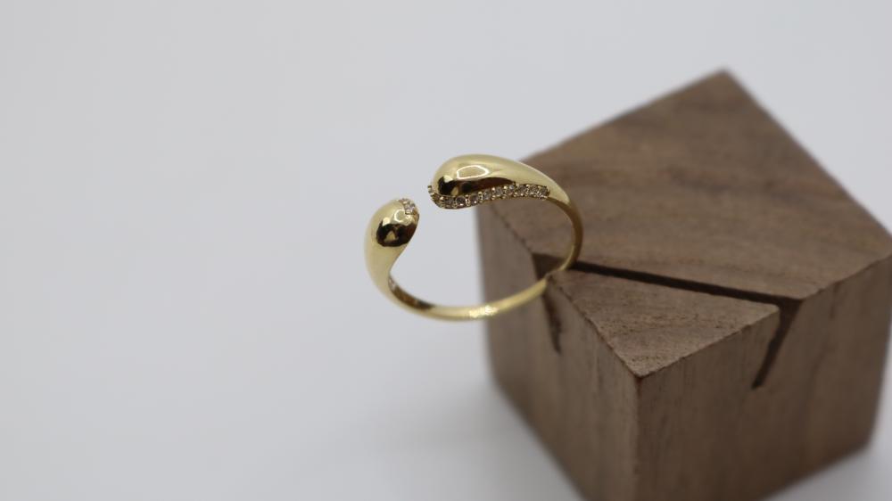 خاتم ذهب مع فصوص