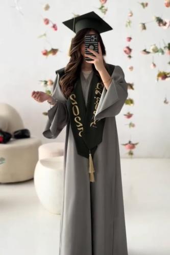 عباية تخرج رمادي مع زيتي