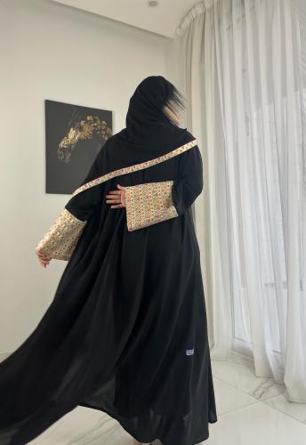 ميرا جراي (Mira Gray)