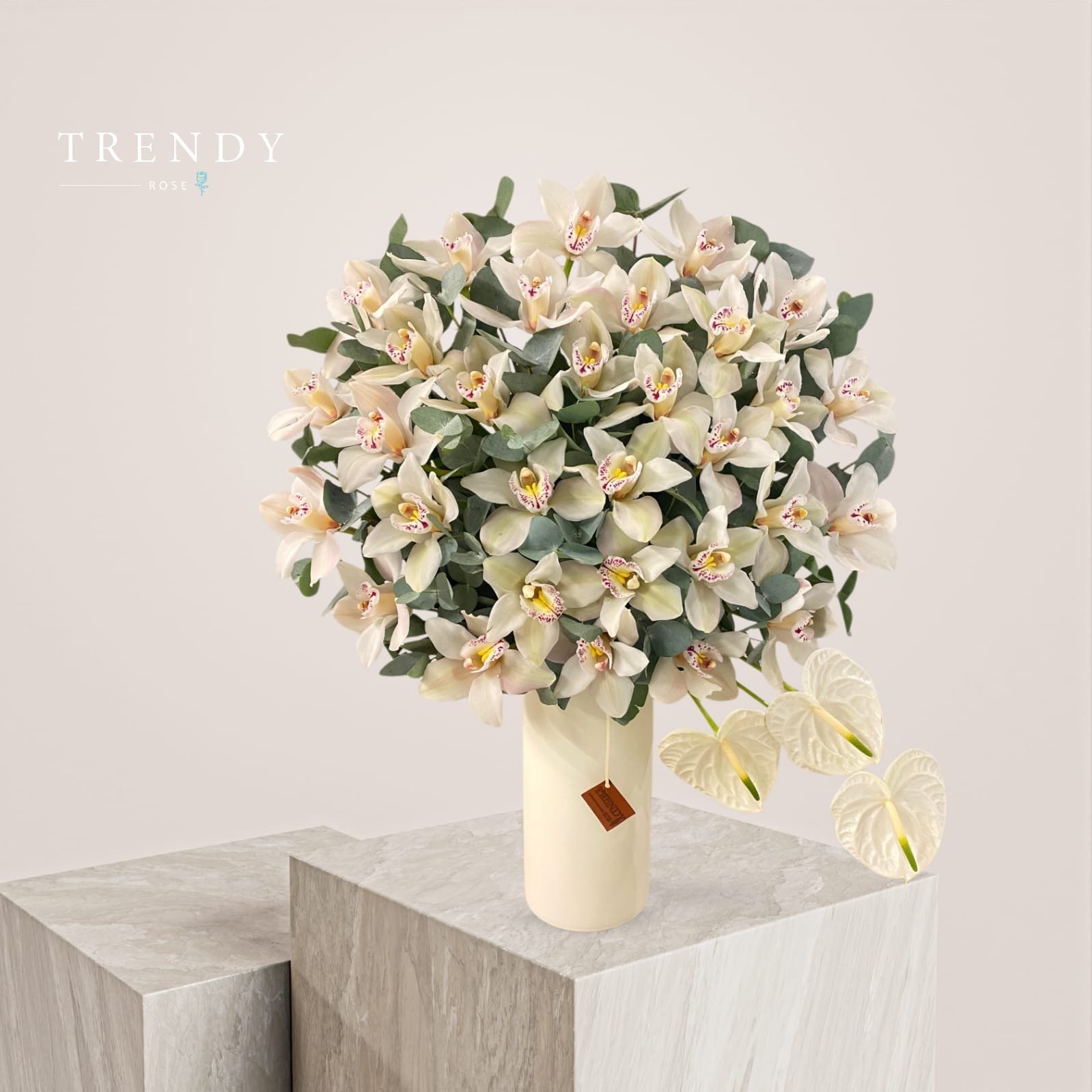 فازة ورد فخمة