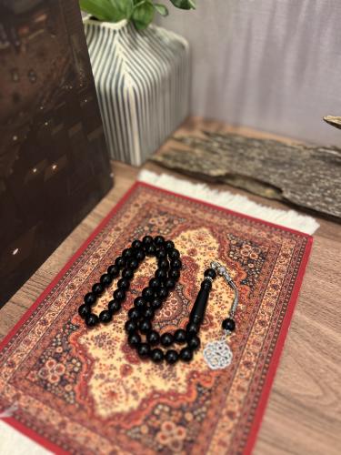 مسباح بكلايت معدن اسود