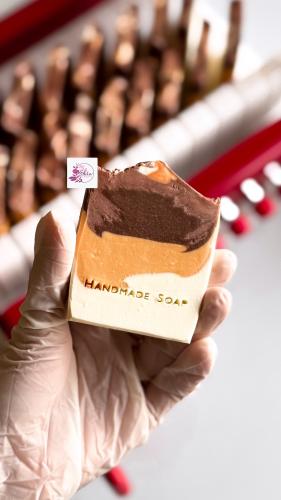 توزيعات صابون طبيعي  ( حجم صغير )