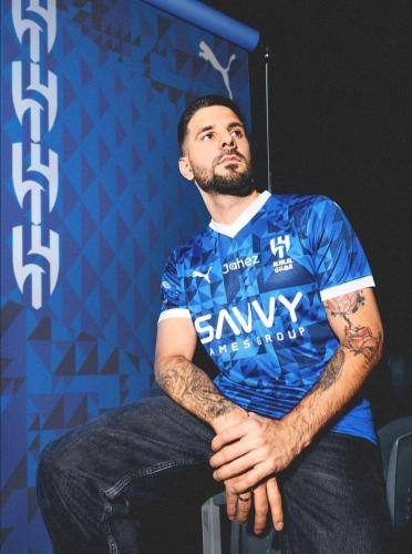 قميص الهلال الاساسي 24/25