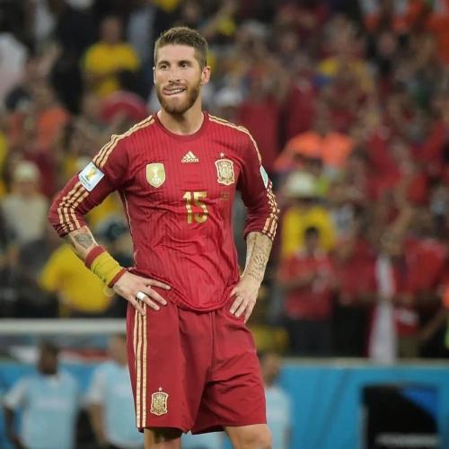 طقم اسبانيا 2014
