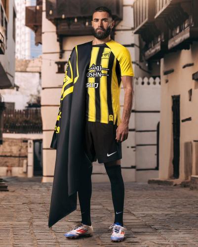 قميص الاتحاد الاساسي 24/25
