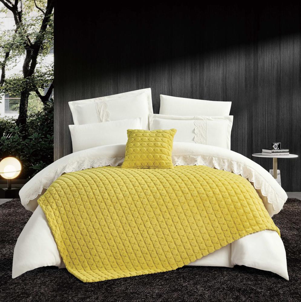 مفرش فرنزي فرو ناعم  مزدوج  أبيض مع بطانية أصفر عدد القطع 8