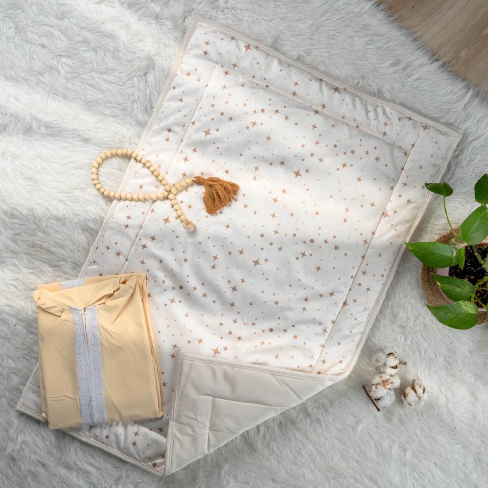 طقم سجادة صلاة أطفال دهبي وكريمي برسومات النجوم عدد القطع 2